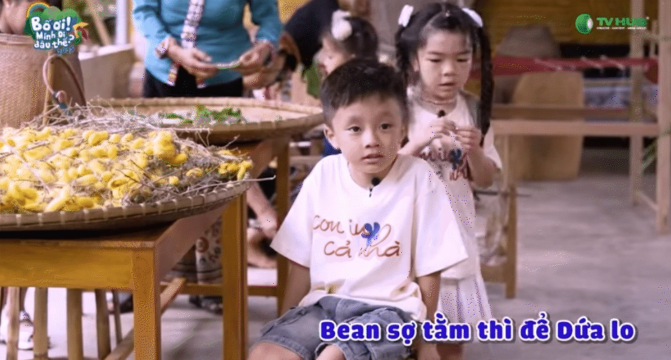 Bố ơi, mình đi đâu thế? tập 13: Con trai Duy Hưng vượt qua sợ hãi, con gái Trung Ruồi đòi 'treo bố lên gốc cây'- Ảnh 9. Bố ơi, mình đi đâu thế? tập 13: Con trai Duy Hưng vượt qua sợ hãi, con gái Trung Ruồi đòi 'treo bố lên gốc cây'- Ảnh 9.