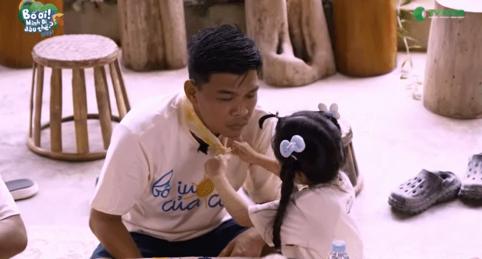 Bố ơi, mình đi đâu thế? tập 13: Con trai Duy Hưng vượt qua sợ hãi, con gái Trung Ruồi đòi 'treo bố lên gốc cây'- Ảnh 18. Bố ơi, mình đi đâu thế? tập 13: Con trai Duy Hưng vượt qua sợ hãi, con gái Trung Ruồi đòi 'treo bố lên gốc cây'- Ảnh 18.