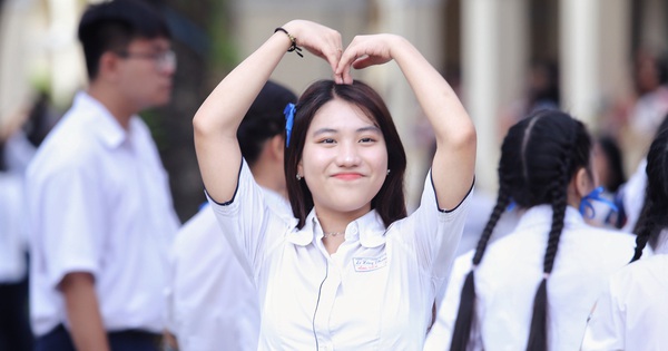 CHÍNH THỨC: Lịch tựu trường của học sinh 34 tỉnh thành, vậy là sắp đi học rồi!- Ảnh 1. CHÍNH THỨC: Lịch tựu trường của học sinh 34 tỉnh thành, vậy là sắp đi học rồi!- Ảnh 1.