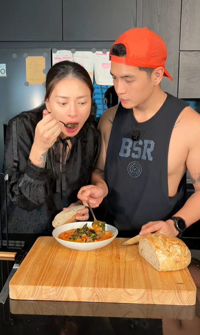 &quot;Đầu thai đúng nhà rồi con ơi&quot;: Ái nữ nhà Ngô Thanh Vân - Huy Trần trở thành em bé hot nhất cõi mạng, lý do là đây! - Ảnh 6.