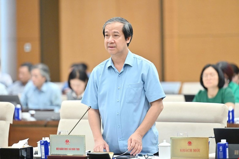 'Lương giáo viên gấp 2-3 lần mặt bằng chung cũng không có gì quá đáng' - Ảnh 1.