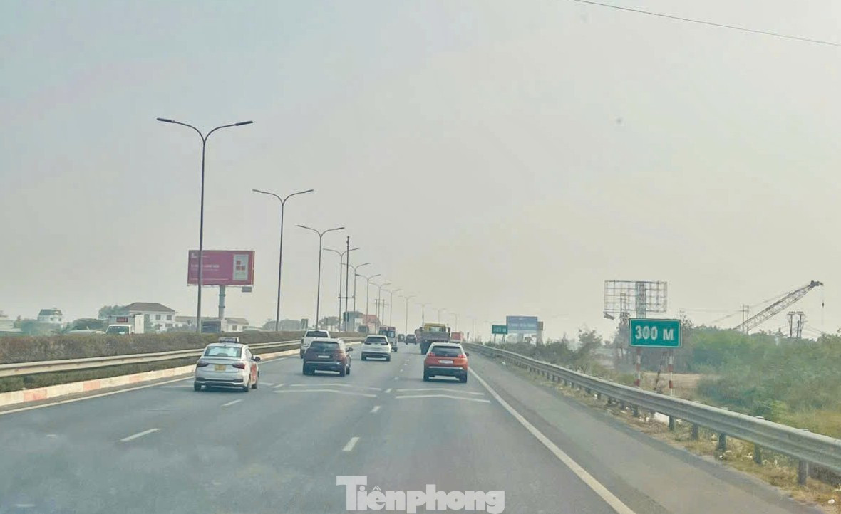 Cấm xe tải chạy làn 1 cao tốc Hà Nội - Hải Phòng, Pháp Vân - Cầu Giẽ - Ảnh 1.