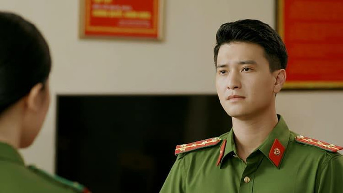 10 lần phim Việt chọn sai nam chính: Mạnh Trường vừa thô vừa sến, hạng 1 ai xem cũng thấy xấu hổ giùm- Ảnh 6. 10 lần phim Việt chọn sai nam chính: Mạnh Trường vừa thô vừa sến, hạng 1 ai xem cũng thấy xấu hổ giùm- Ảnh 6.