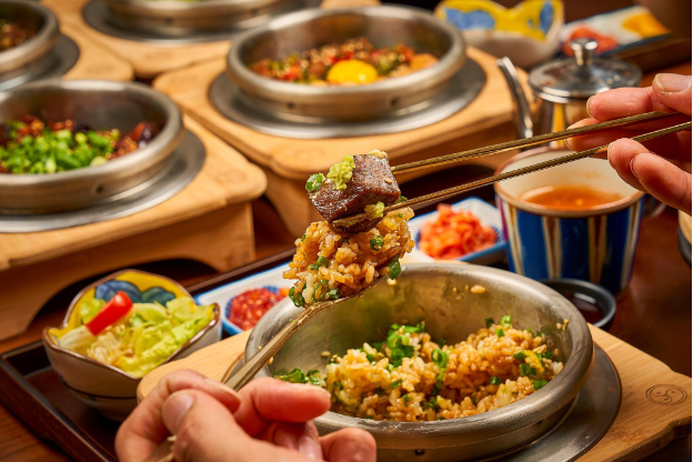 Cơm niêu Hàn Quốc đã có mặt tại Việt Nam - Ảnh 1.