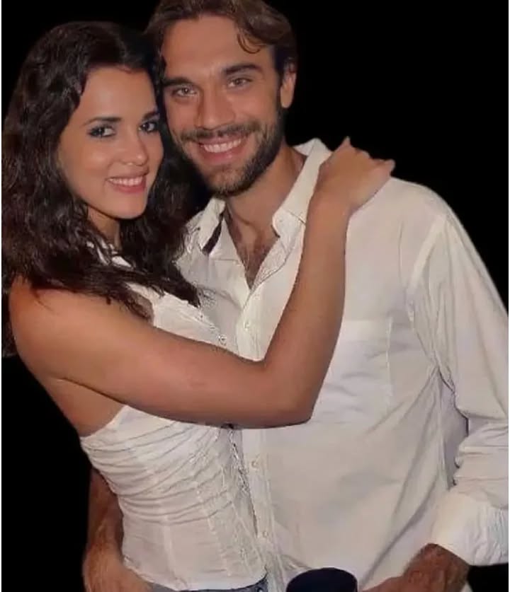 recuerdosmonicaspear3356838612303582895020894556155224176271960n-1755100430573-1755100435984863942306.jpg