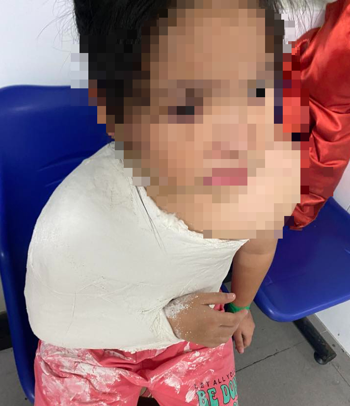 Nhiều trẻ gãy tay , chân tại khu vui chơi nhà văn hóa lao động Quảng Ngãi - Ảnh 3.