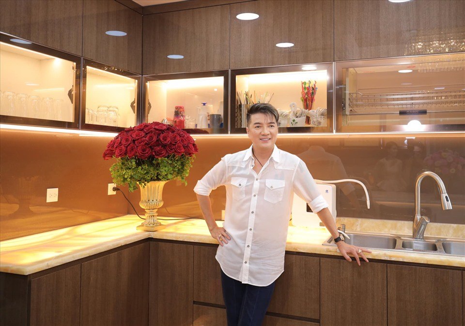 Nhiều nghệ sĩ Việt rao bán nhà từ 10 tỷ đến hơn 100 tỷ đồng - Ảnh 5.