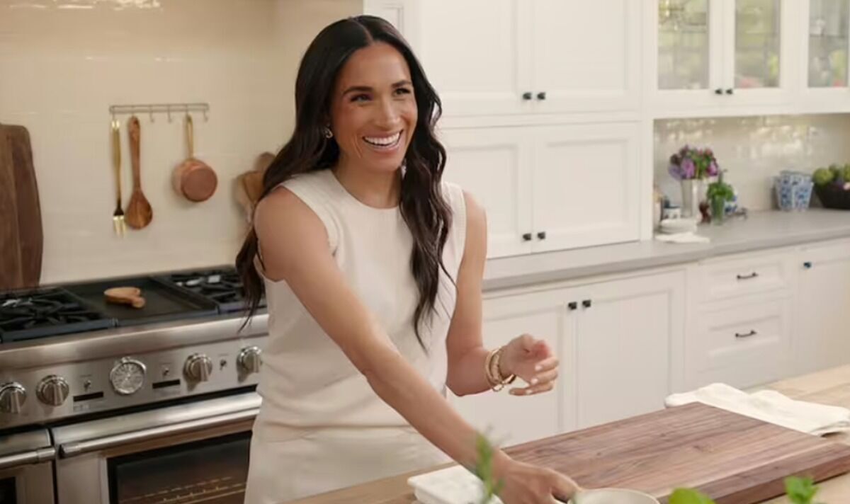 Netflix tung “bom tấn” mùa lễ với Meghan Markle, “đụng lịch” sự kiện lớn của Vương phi Kate- Ảnh 1.