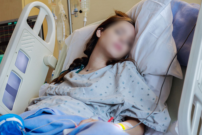 Nữ MC đột ngột qua đời ở tuổi 27: Cảnh báo thói quen sống âm thầm 
