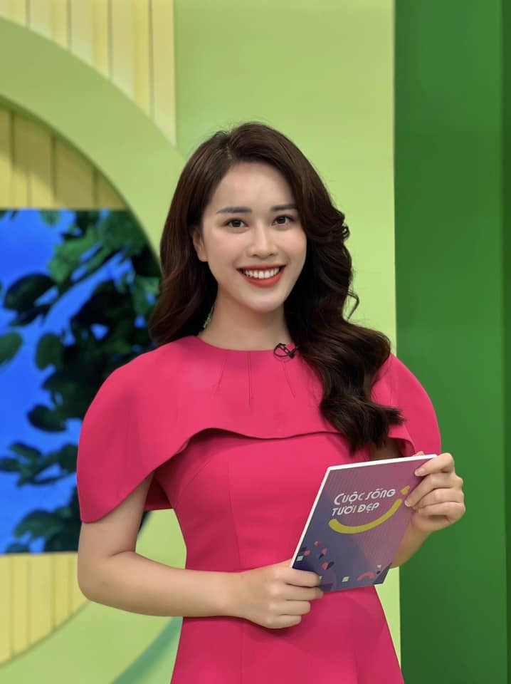 3 MC xinh đẹp của VTV xuất hiện trong cùng khung hình, lại còn có 1 điểm chung bất ngờ- Ảnh 3.