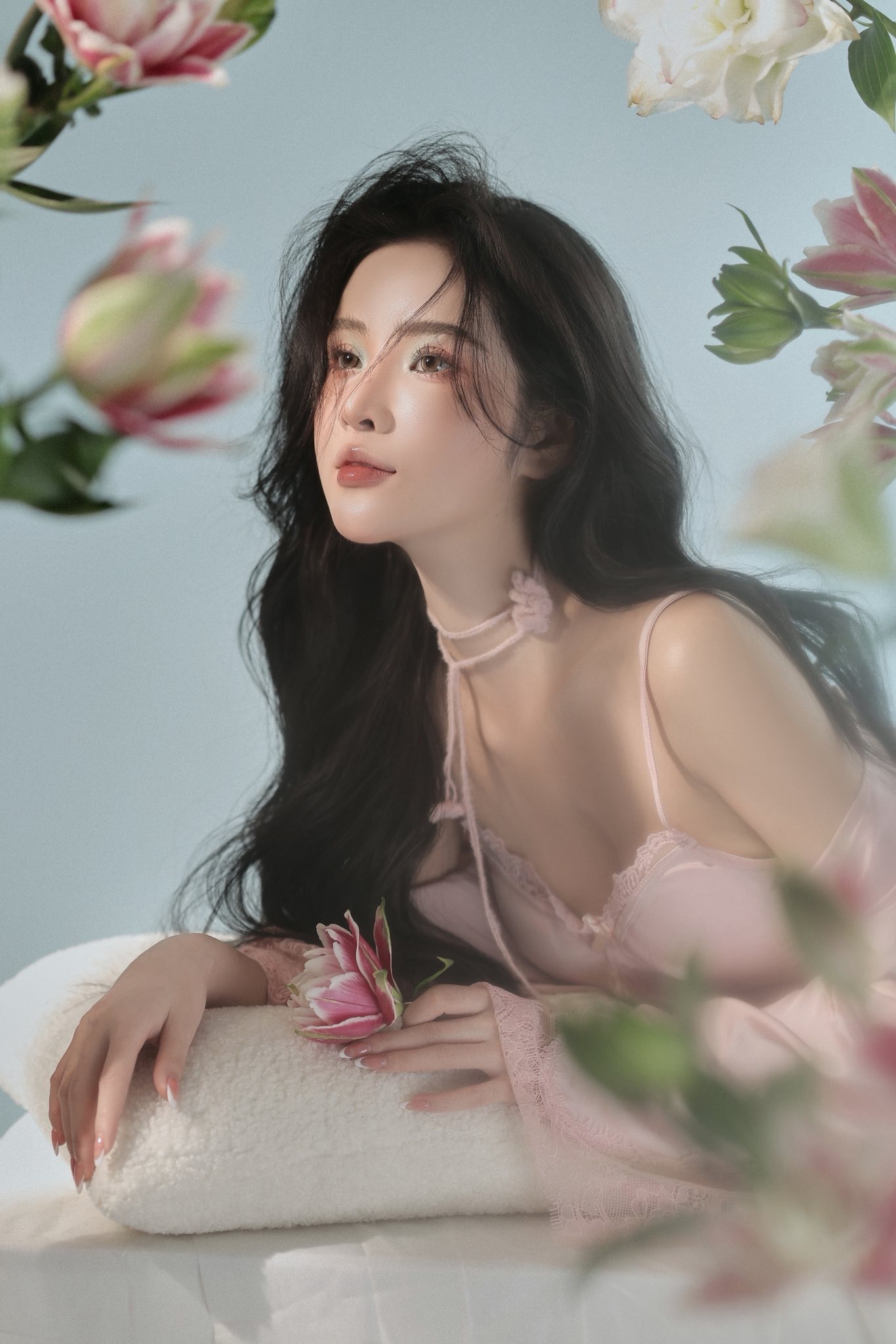 Thí sinh Miss Grand khoe vòng 1 ngồn ngộn khiến dân tình nhức mắt- Ảnh 3.
