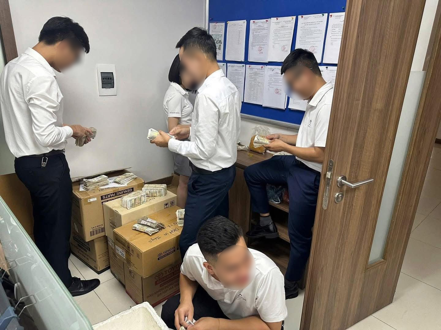 Thông tin người đàn ông tiết kiệm tiền ăn sáng để mua ô tô là bịa đặt, chính chủ nói rõ về nguồn gốc số tiền - Ảnh 3.