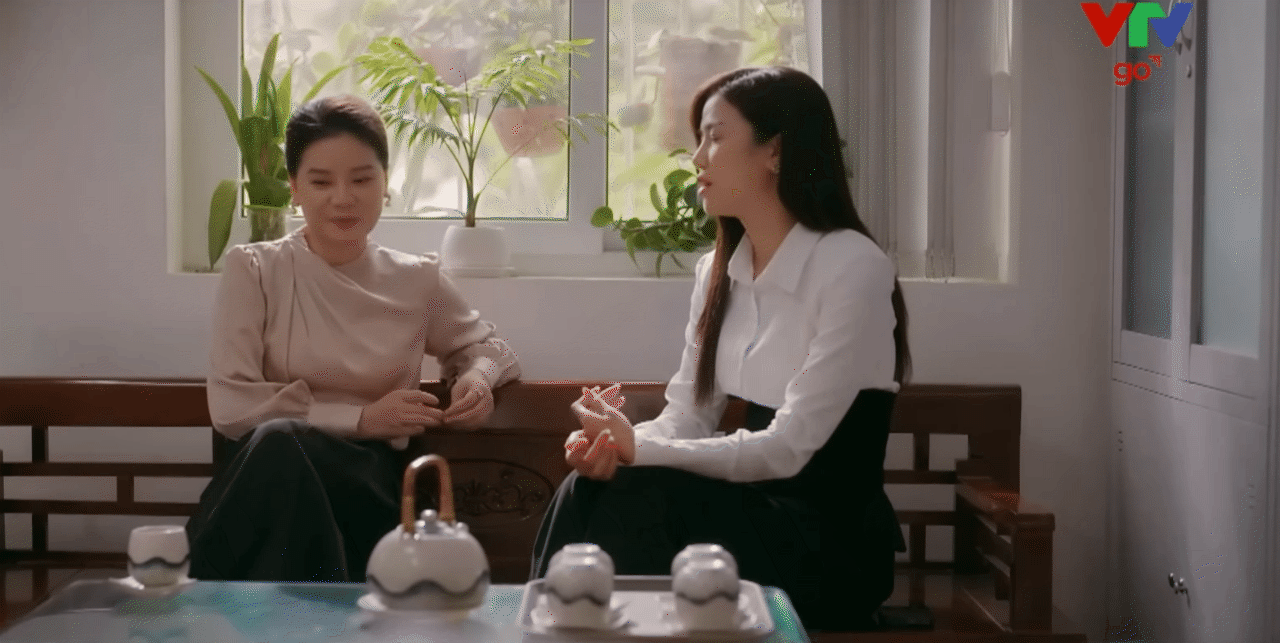 2 nữ chính giờ vàng VTV đang có gu thời trang khiến chị em công sở tuổi 30+  - Ảnh 3.