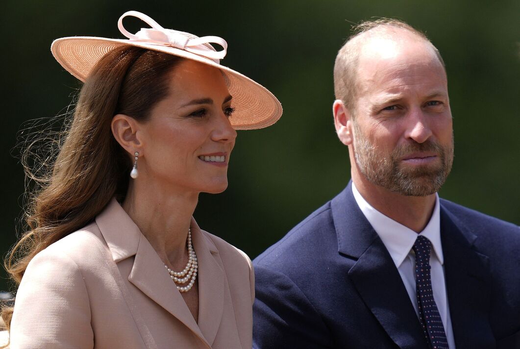 Thân vương William và Vương phi Kate sắp dọn tới biệt thự 8 phòng ngủ vì lý do này- Ảnh 1.