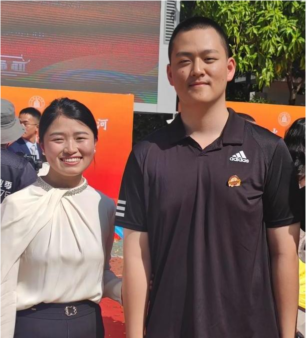 Sau khi có kết quả thi đại học, tôi nhận ra: Trẻ lớn lên từ 5 kiểu gia đình này rất dễ thành công, càng trưởng thành càng xuất sắc - Ảnh 2.