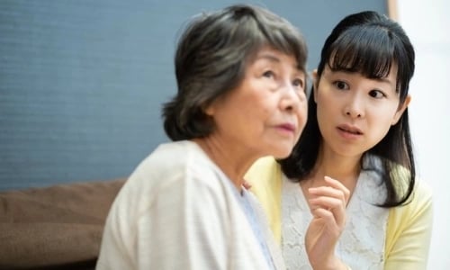 Về già, có 3 thứ cha mẹ càng “tiết kiệm” với con cái càng tốt, hào phóng tưởng giúp nhưng là đang “hại” con - Ảnh 1.