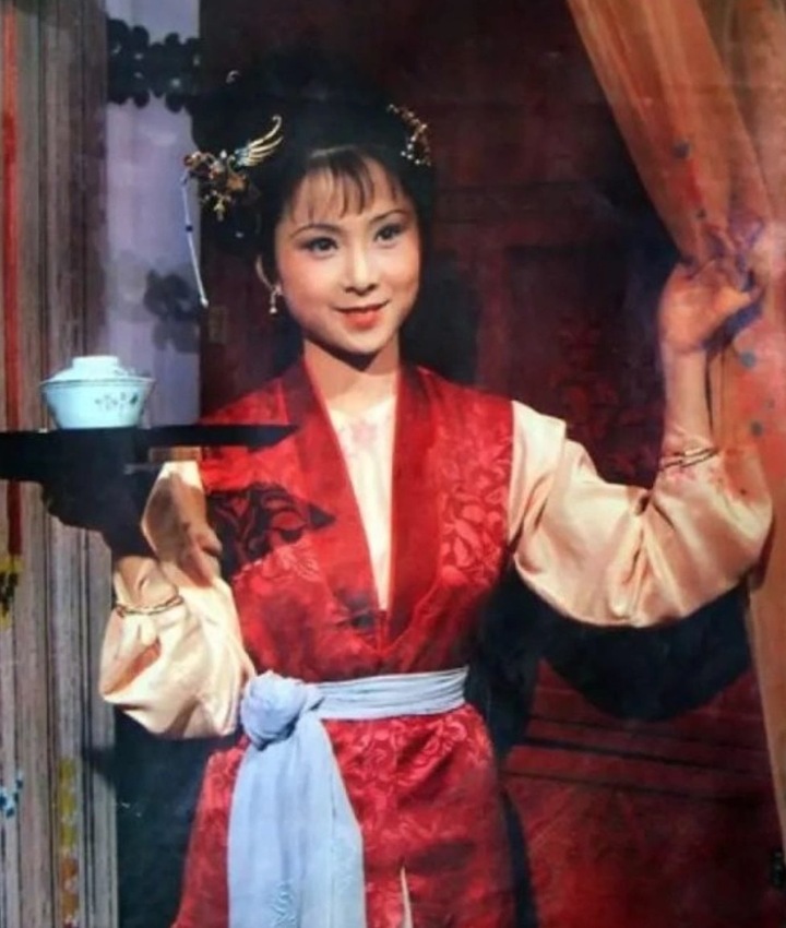 Đời bi kịch của diễn viên 'Hồng lâu mộng' phải gánh nợ thay người chồng tù tội - Ảnh 1. Đời bi kịch của diễn viên 'Hồng lâu mộng' phải gánh nợ thay người chồng tù tội - Ảnh 1.
