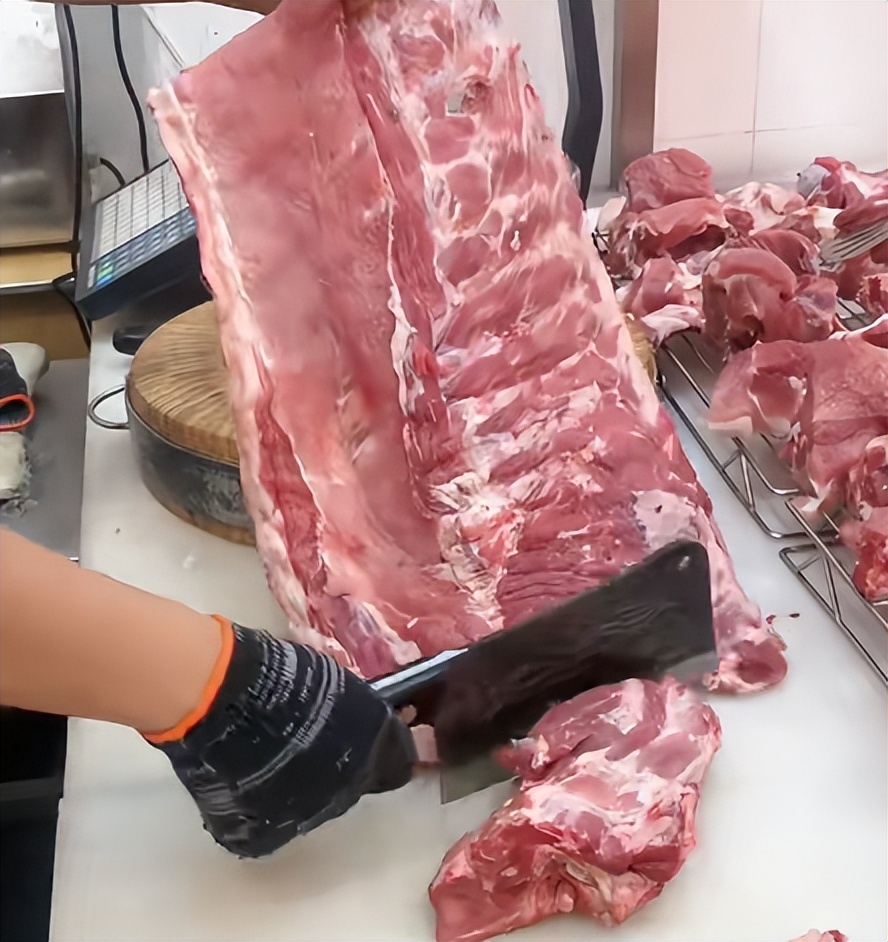 Đừng mua "4 loại" sườn này dù rẻ đến đâu: Nhờ nhân viên siêu thị nhắc nhở, tôi đã học được một điều mới - Ảnh 5. Đừng mua "4 loại" sườn này dù rẻ đến đâu: Nhờ nhân viên siêu thị nhắc nhở, tôi đã học được một điều mới - Ảnh 5.