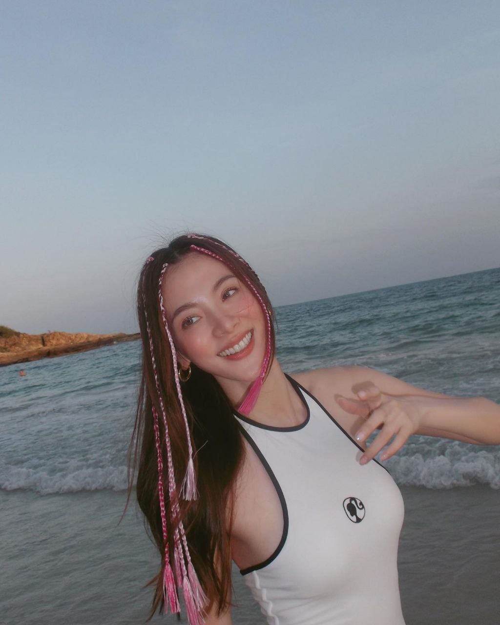 Ngọc nữ Việt - Thái đọ bikini: Baifern tuyệt sắc khuynh thành nhưng kín bưng, Ninh Dương Lan Ngọc sexy rung chuyển thị giác- Ảnh 20. Ngọc nữ Việt - Thái đọ bikini: Baifern tuyệt sắc khuynh thành nhưng kín bưng, Ninh Dương Lan Ngọc sexy rung chuyển thị giác- Ảnh 20.