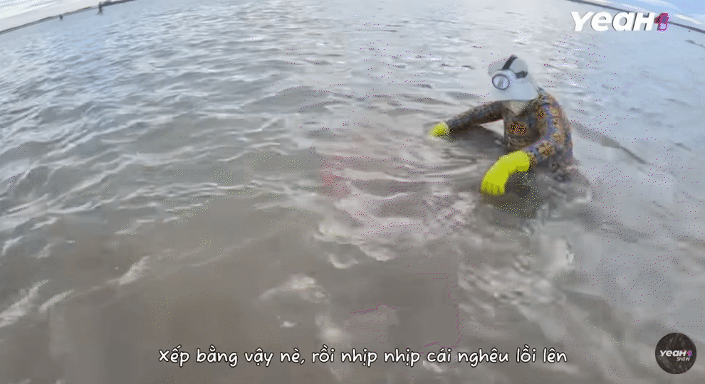 'Gia đình Haha' tập 10: Cười nghiêng ngả với 'vũ điệu cào nghêu', Ái Phương thu hoạch đầy tay, Duy Khánh liều mình 'còn nước còn tát'- Ảnh 4.