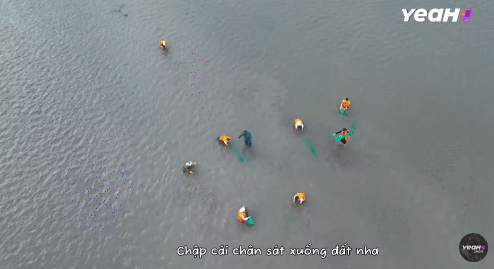 'Gia đình Haha' tập 10: Cười nghiêng ngả với 'vũ điệu cào nghêu', Ái Phương thu hoạch đầy tay, Duy Khánh liều mình 'còn nước còn tát'- Ảnh 3.