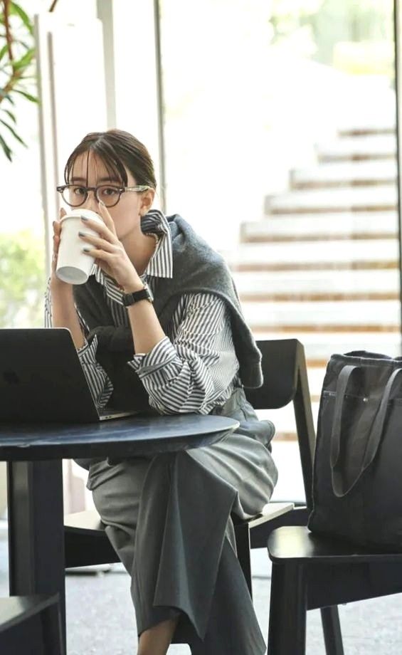 Phụ nữ tuổi 40+ cần một bản đồ tài chính mới vì tiết kiệm kiểu cũ sẽ khó giúp bạn an nhàn khi về hưu - Ảnh 2. Phụ nữ tuổi 40+ cần một bản đồ tài chính mới vì tiết kiệm kiểu cũ sẽ khó giúp bạn an nhàn khi về hưu - Ảnh 2.