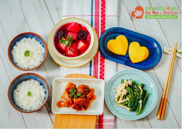 Ajinomoto Việt Nam tiếp tục lan tỏa giải pháp dinh dưỡng đến bà mẹ, trẻ em tại Vĩnh Long - Ảnh 2.