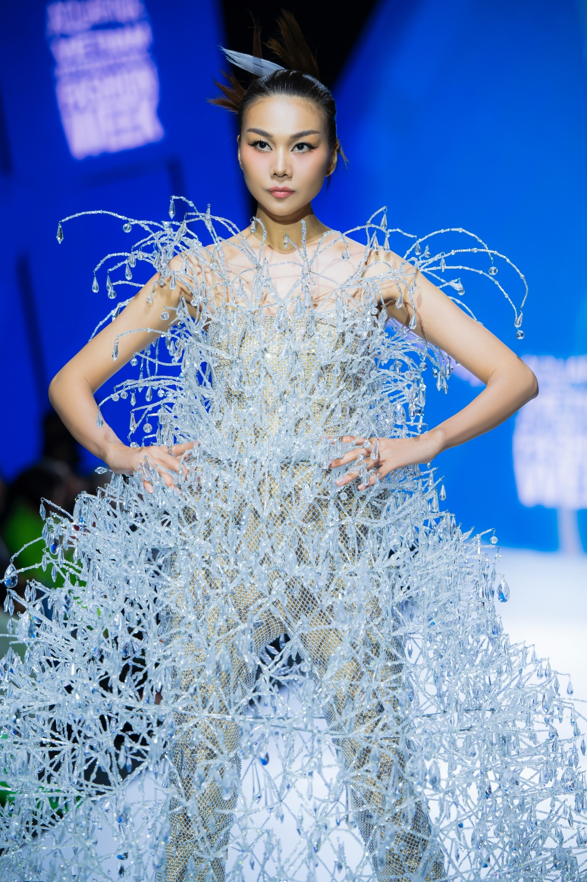 thanh-hang-1689305937-1755574697147623058380-1755597378390-17555973834841201119214.png