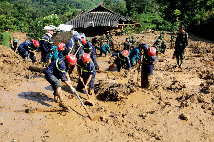 Lũ quét kinh hoàng ở Điện Biên: Tìm thấy thi thể hai anh em ruột bị vùi lấp - Ảnh 1. Lũ quét kinh hoàng ở Điện Biên: Tìm thấy thi thể hai anh em ruột bị vùi lấp - Ảnh 1.