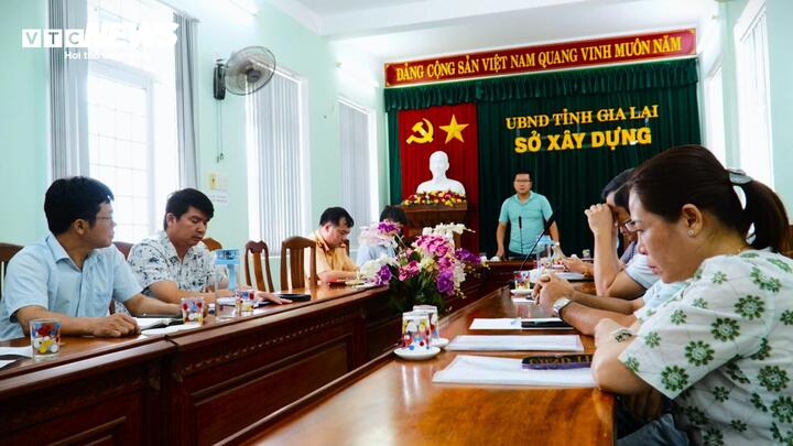 Tạm dừng hoạt động xe điện du lịch sau vụ tông 3 người thương vong ở Gia Lai - Ảnh 1. Tạm dừng hoạt động xe điện du lịch sau vụ tông 3 người thương vong ở Gia Lai - Ảnh 1.