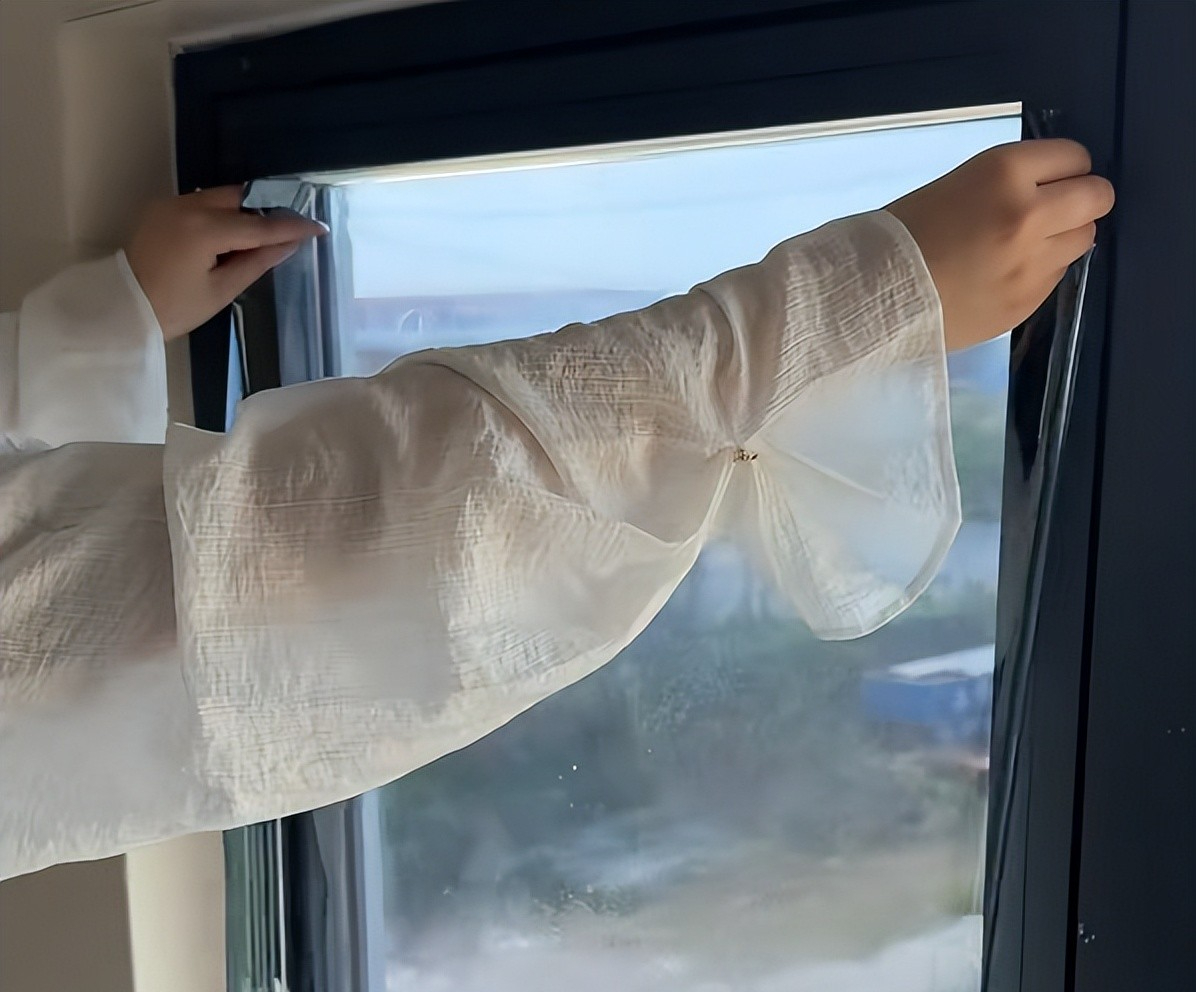 6 món đồ rẻ từng bị xem thường - giờ giúp tôi tiết kiệm tiền, giảm việc nhà và sống thoải mái hơn mỗi ngày - Ảnh 2. 6 món đồ rẻ từng bị xem thường - giờ giúp tôi tiết kiệm tiền, giảm việc nhà và sống thoải mái hơn mỗi ngày - Ảnh 2.