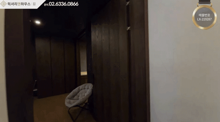 phong-ngu-1755657225785-1755657230889389437624.gif