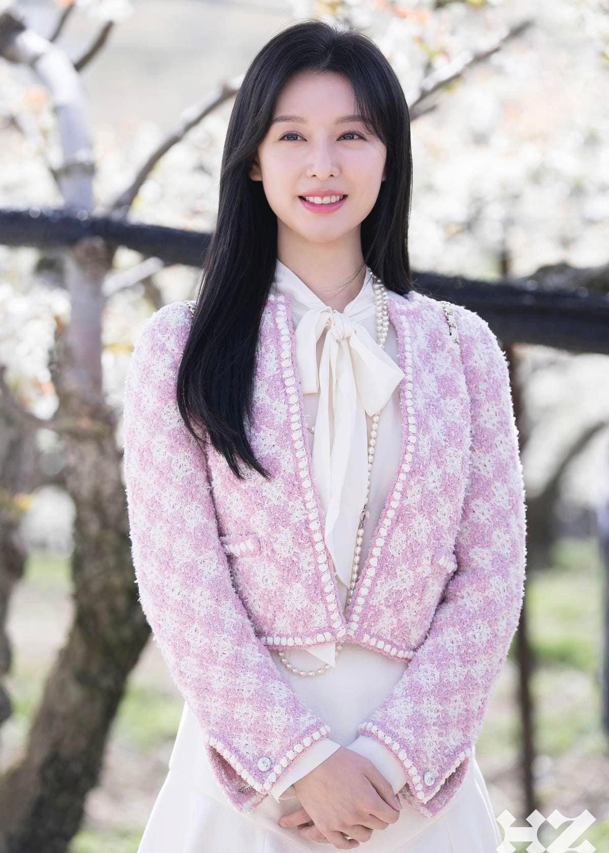 -tears-chac-chan-ket-thuc-co-hau-kim-ji-won-duoc-cuu-bang-cach-khong-ai-ngo-toi-ecc-7141110-1755720484407-1755720484538222576737-1755747883327-17557478834641354939951.jpg