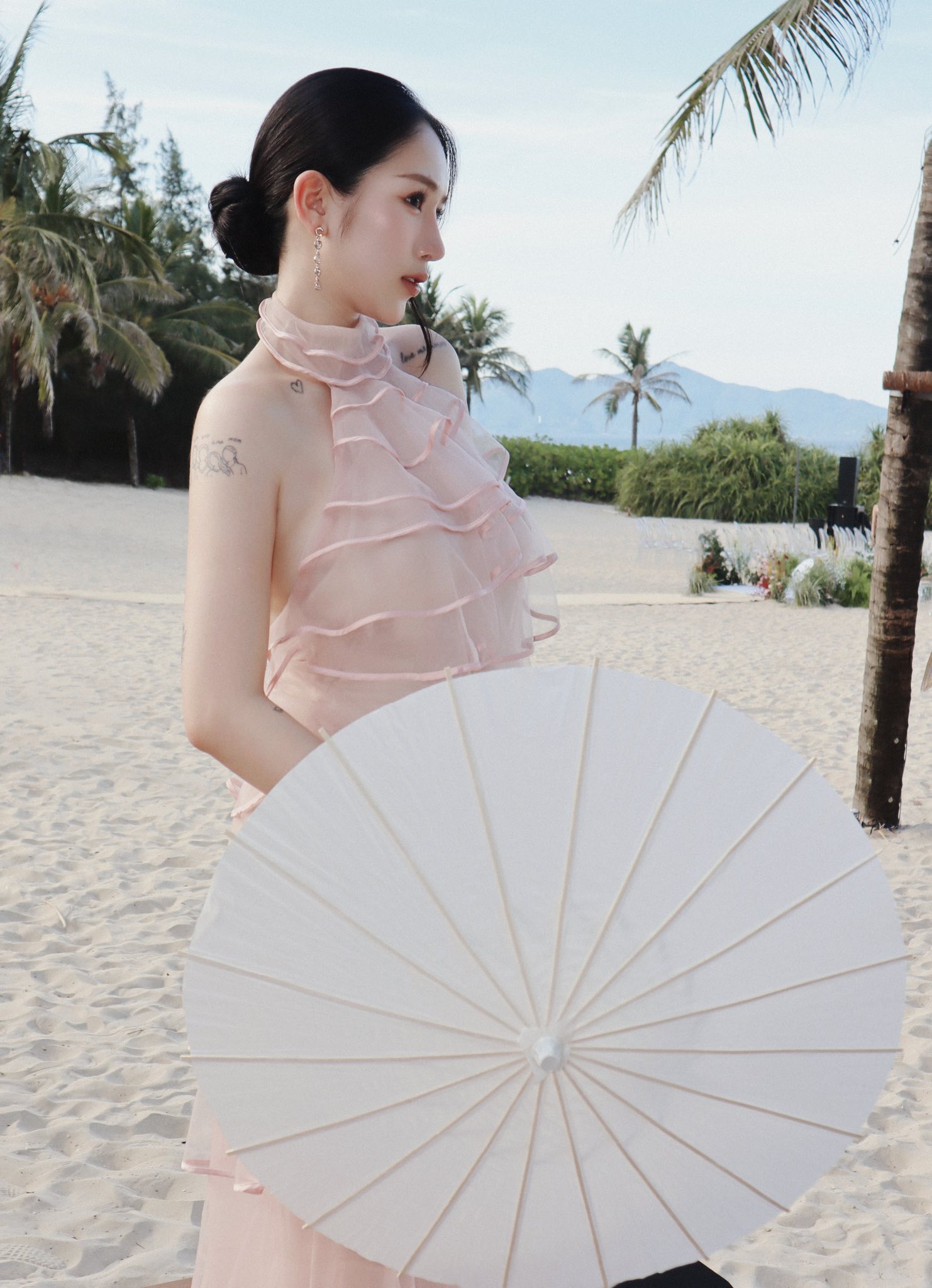 Cận cảnh nhan sắc của mẹ 4 con Joyce Phạm ở tuổi 26, mới sinh xong mà xinh đẹp cỡ này thì 