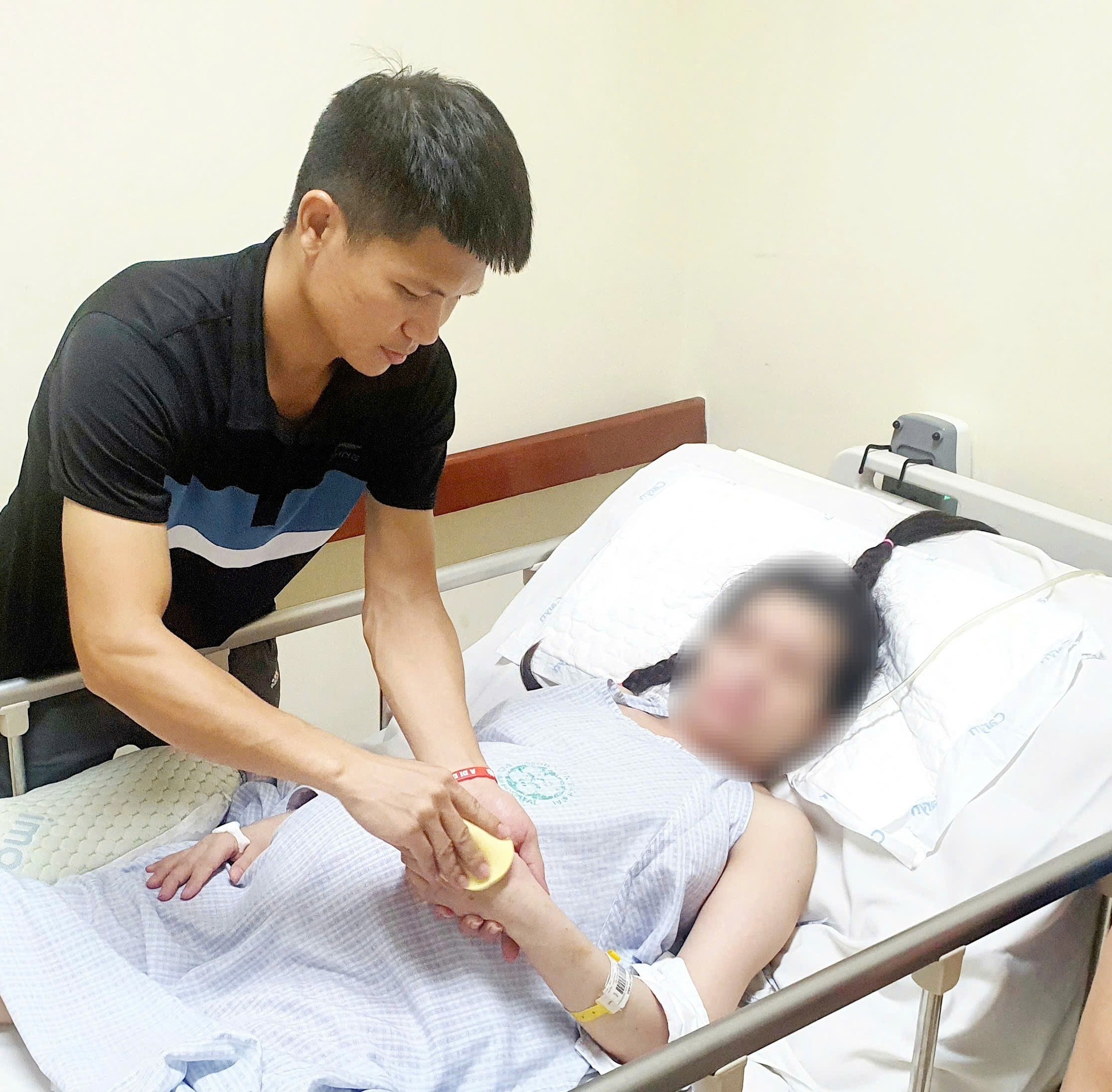 11 năm chờ đợi và kỳ tích ở tuần thai 31: Câu chuyện của mẹ bầu IVF mắc bạo bệnh- Ảnh 2.
