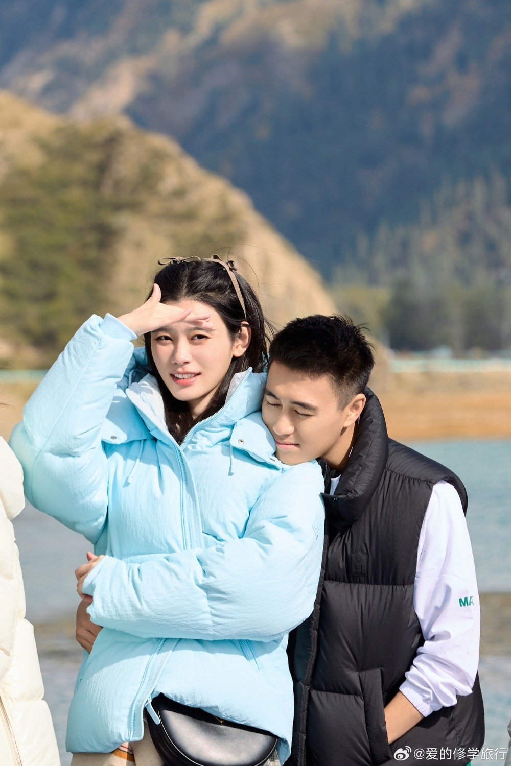 cap-doi-ha-du-quan-va-he-mong-da-1-1755739527246-17557395274941353001073.jpg