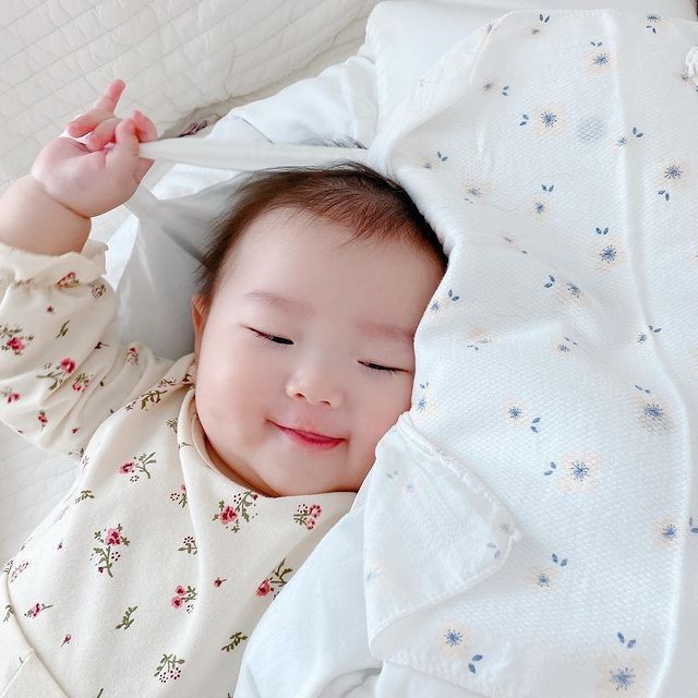 Dấu hiệu của 1 em bé đến để chữa lành cho cả đại gia đình- Ảnh 4.