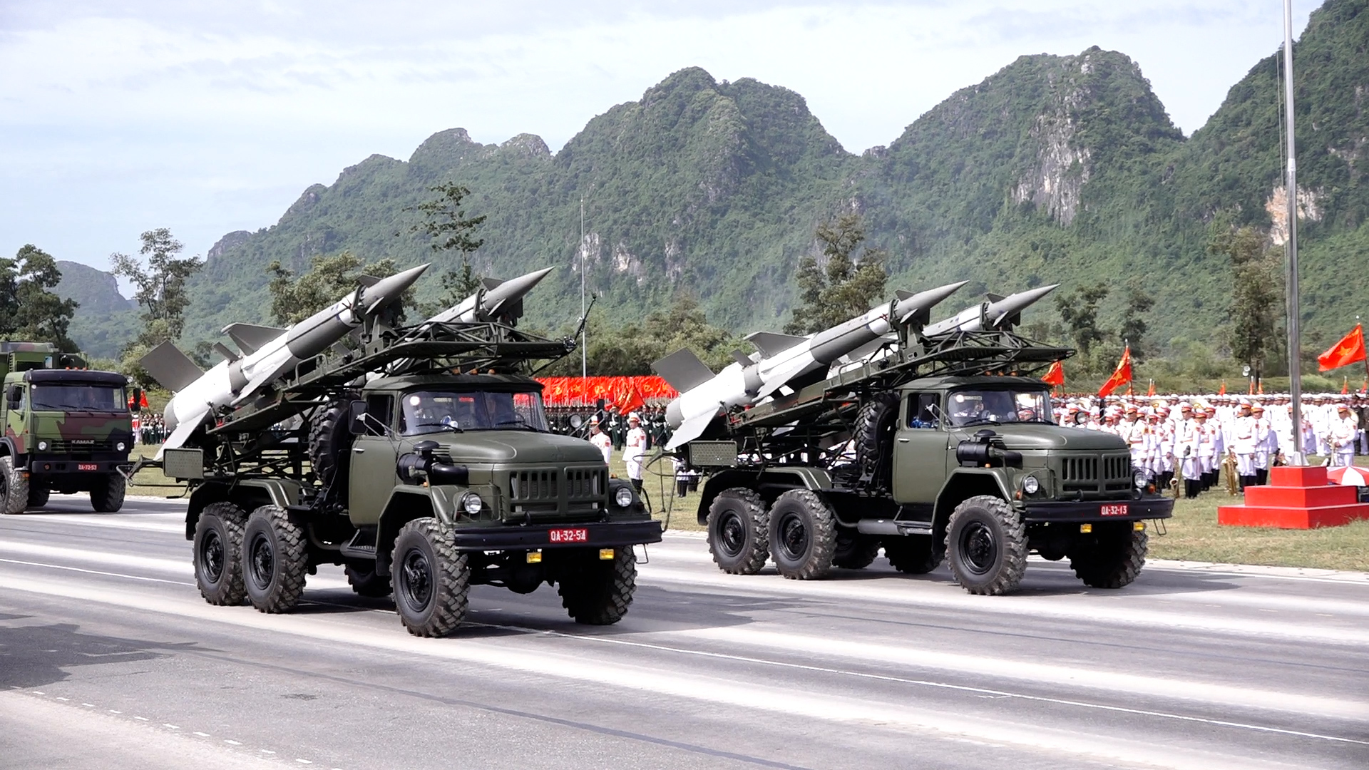Tổng hợp luyện tối 21/8: Dàn khí tài tên lửa đạn đạo, pháo phản lực, UAV của QĐND Việt Nam sẽ đi qua đâu? - Ảnh 4.