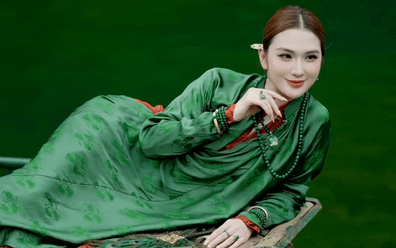 ngoc-loan-the-face-chiem-quoc-thai-1-17557616000792127100709-1755767717369-1755767717869703421868.gif