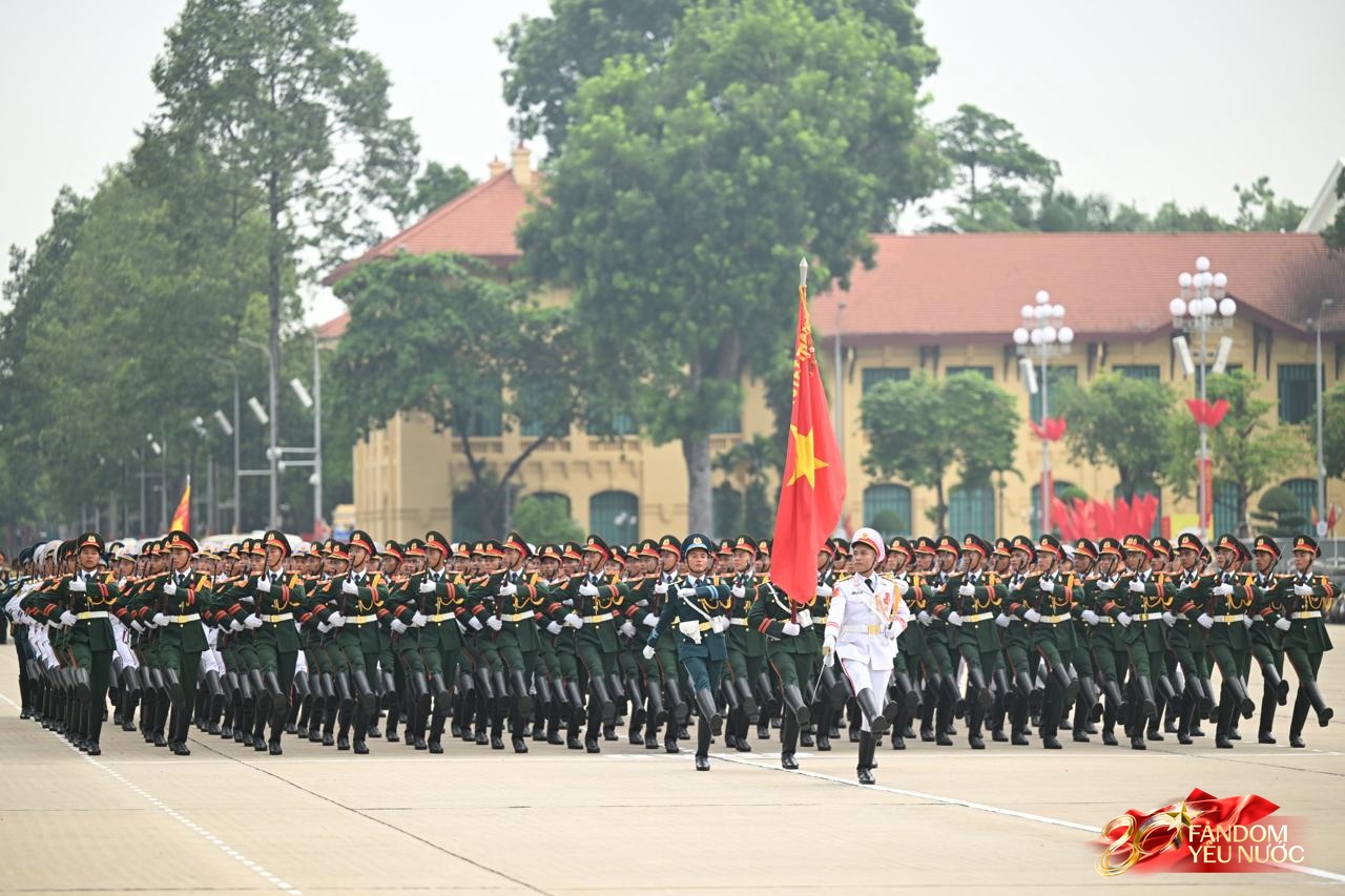 Visual căng đét của dàn chiến sĩ A80: Mướt mồ hôi vẫn toả sáng trước buổi Tổng hợp luyện đầu tiên tại Hà Nội - Ảnh 3.