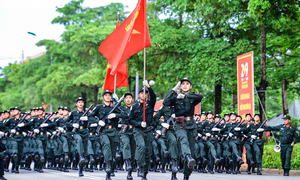 Biển Đông khả năng sắp có bão, miền Bắc mưa như trút - Ảnh 4. Biển Đông khả năng sắp có bão, miền Bắc mưa như trút - Ảnh 4.