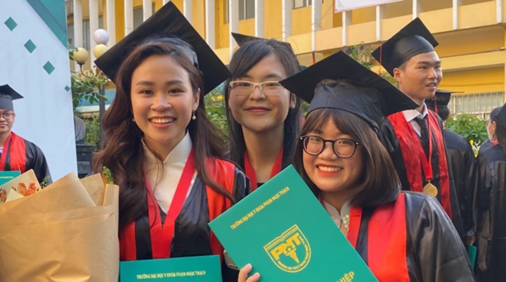 Điểm chuẩn Đại học Y khoa Phạm Ngọc Thạch tràn trên mạng, trường nói chưa chuẩn - Ảnh 1. Điểm chuẩn Đại học Y khoa Phạm Ngọc Thạch tràn trên mạng, trường nói chưa chuẩn - Ảnh 1.