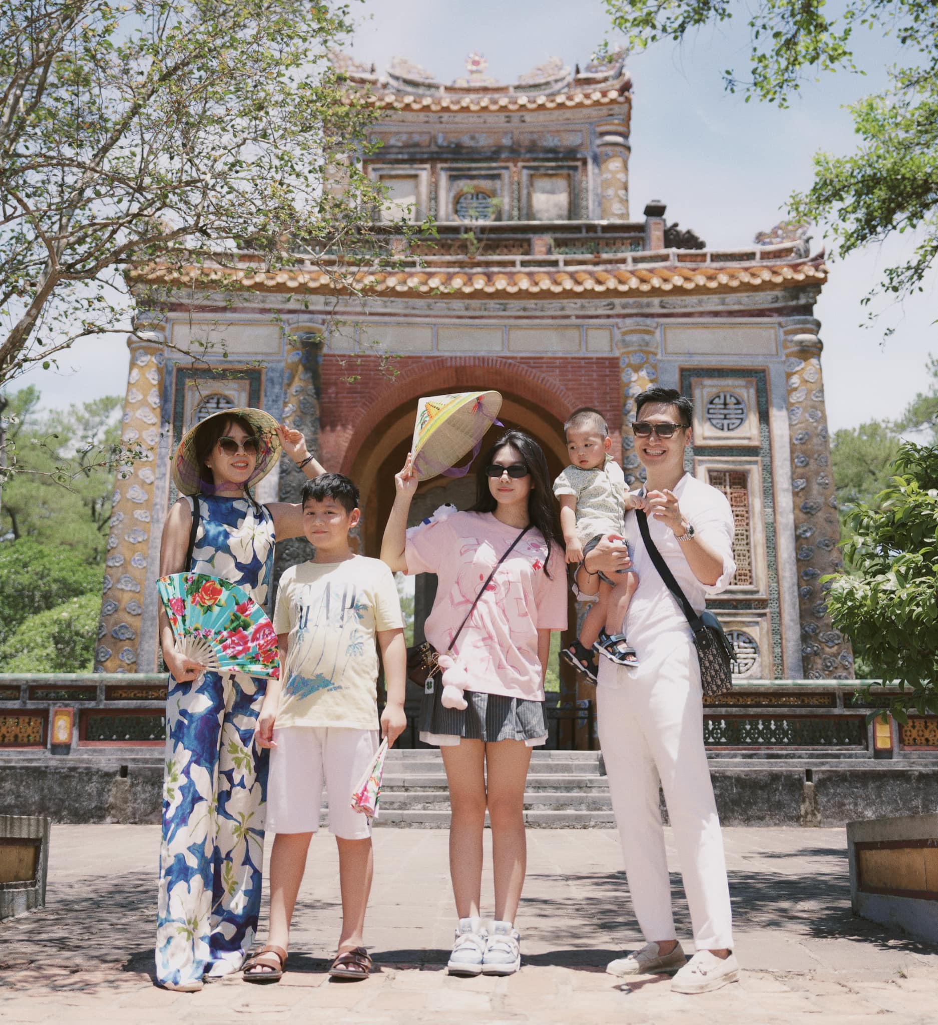 Ái nữ nhà diễn viên Mạnh Trường tuổi 16 xinh đẹp như hoa, cao vượt trội một phần nhờ chăm chơi thể thao từ nhỏ- Ảnh 16. Ái nữ nhà diễn viên Mạnh Trường tuổi 16 xinh đẹp như hoa, cao vượt trội một phần nhờ chăm chơi thể thao từ nhỏ- Ảnh 16.
