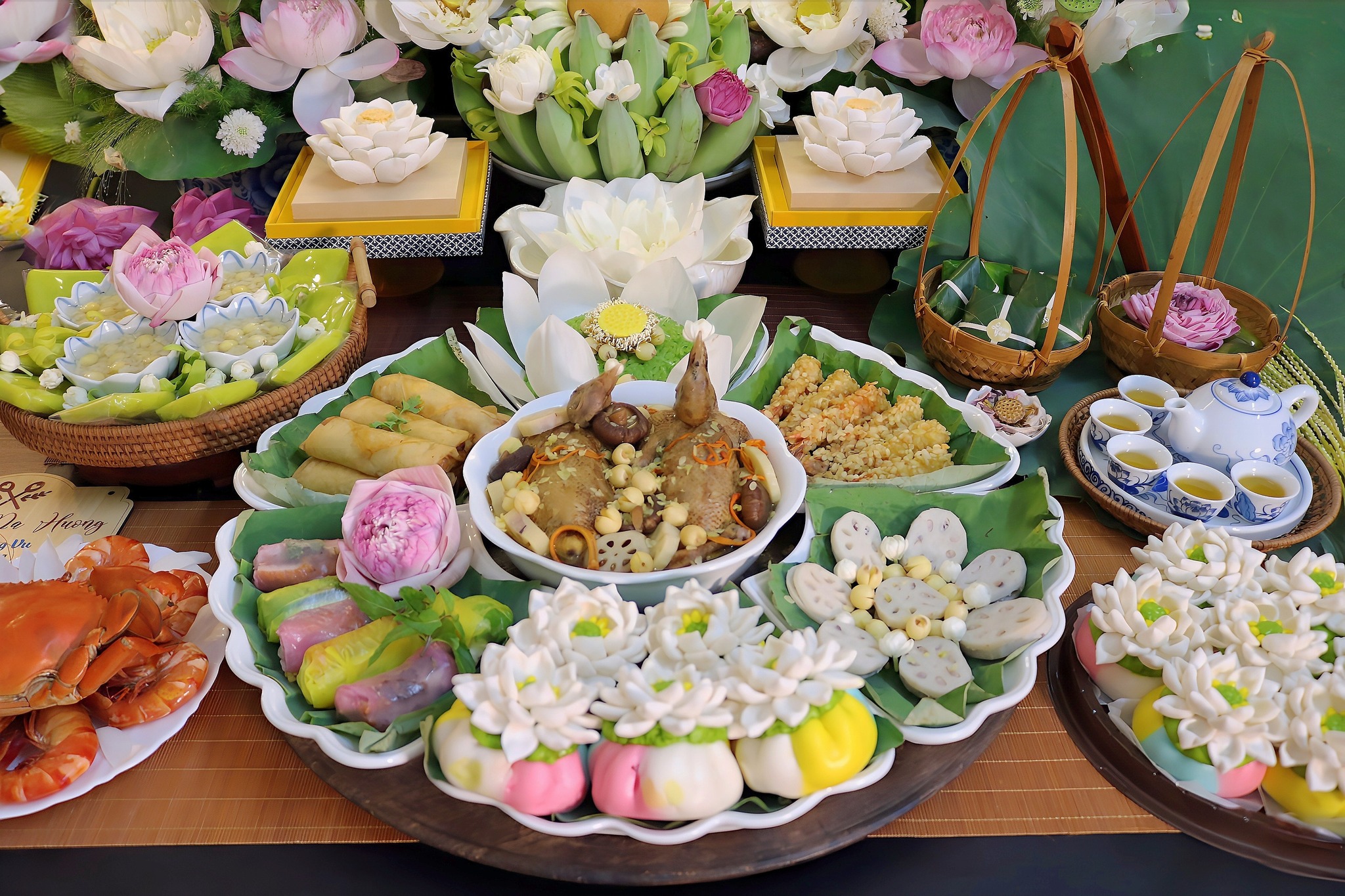 Ngày mùng 1 tháng 7 Âm: Bày mâm cúng thế nào để chiêu lộc, đón may mắn? - Ảnh 1.