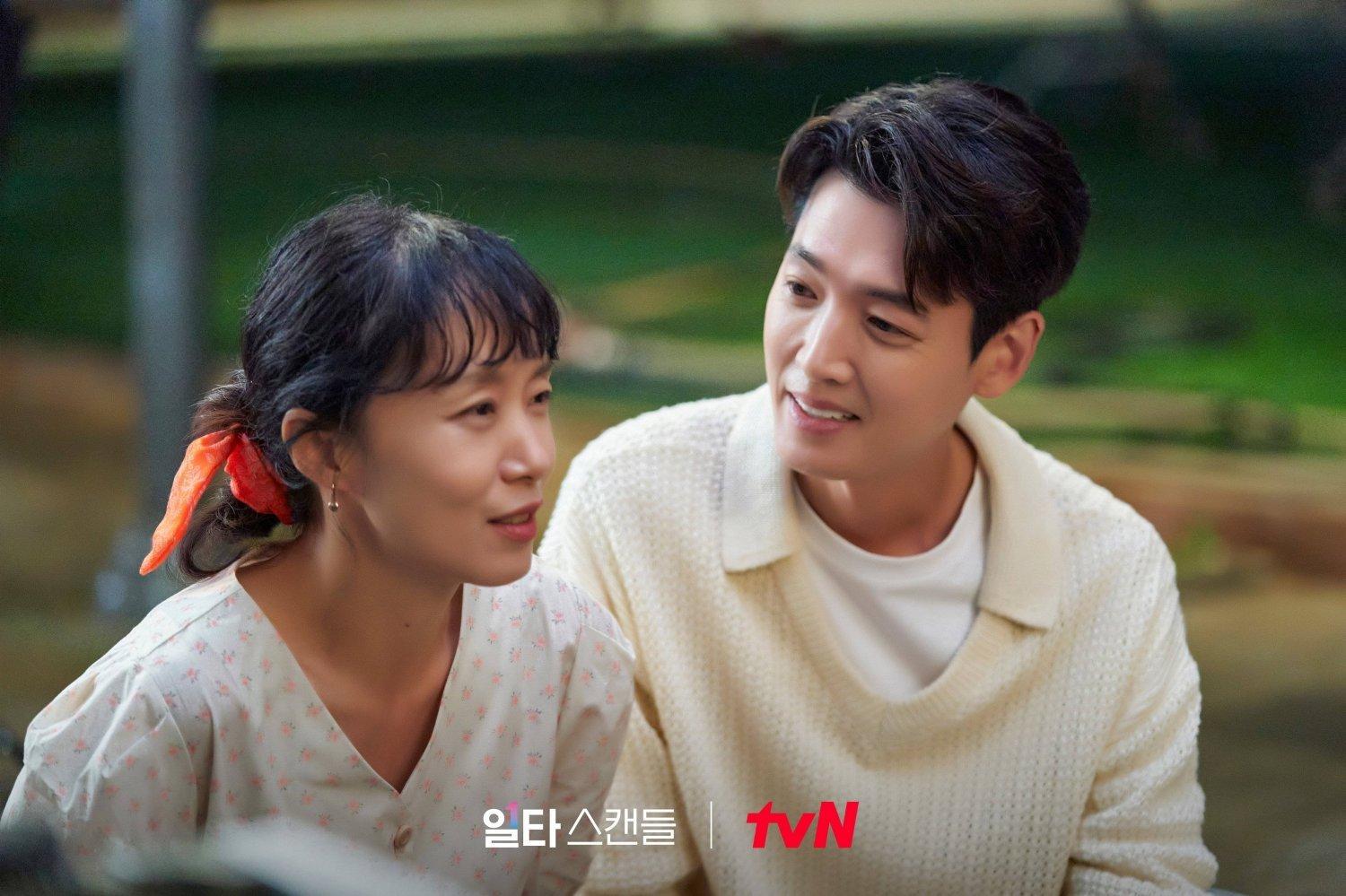 10 phim Hàn tưởng chán chết ai ngờ cuốn thôi rồi: Lỡ ấn vào xem là cày nguyên đêm không nỡ dừng - Ảnh 6.