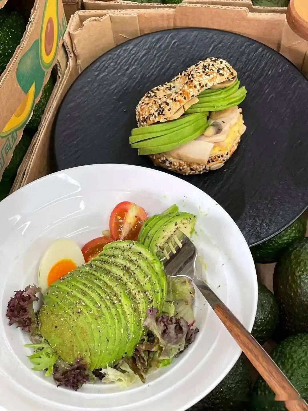 Điều kỳ diệu làm nên món salad tuyệt ngon và khiến cô bạn thân của tôi không còn gọi đó là "món thỏ ăn" - Ảnh 2. Điều kỳ diệu làm nên món salad tuyệt ngon và khiến cô bạn thân của tôi không còn gọi đó là "món thỏ ăn" - Ảnh 2.