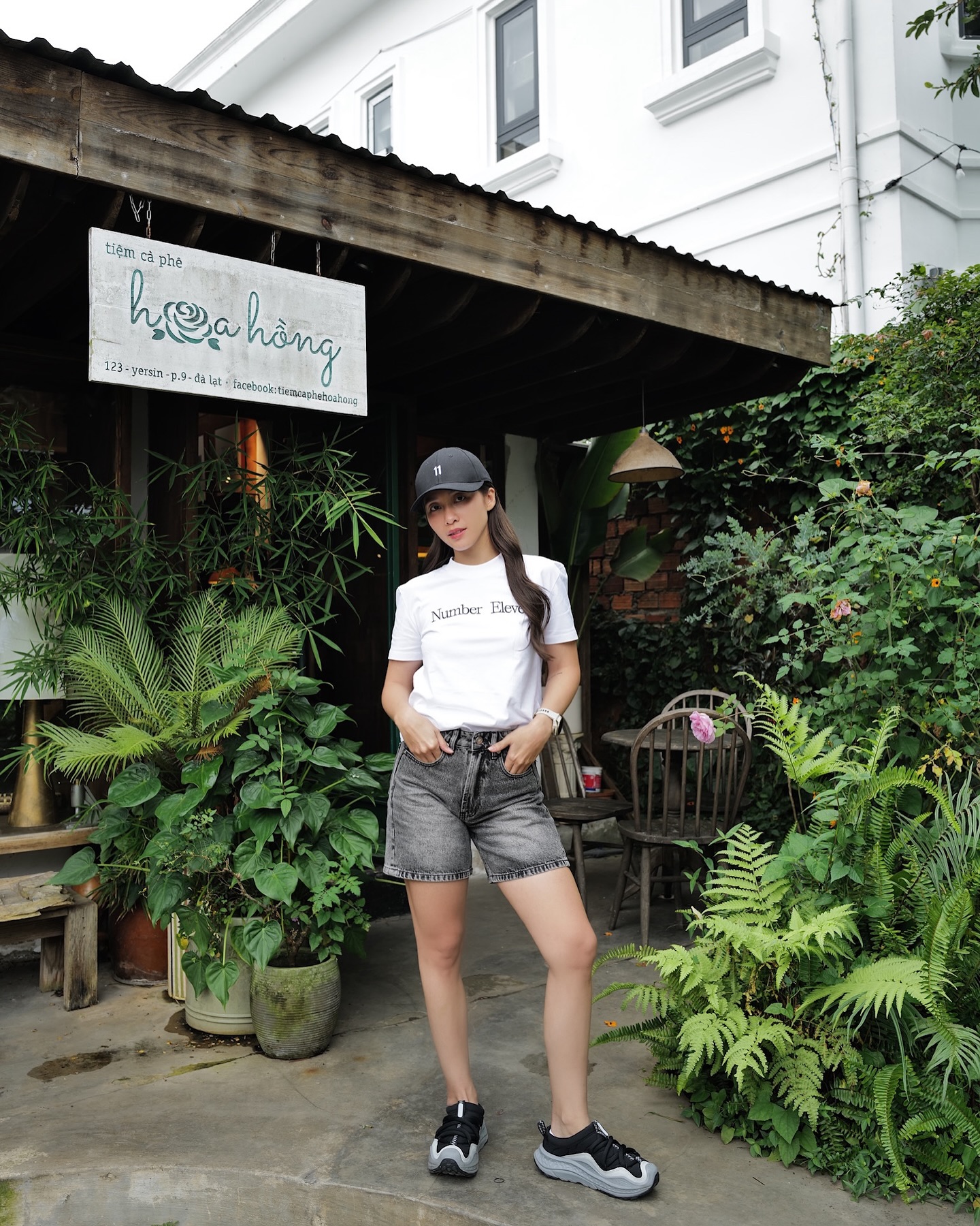 Nữ diễn viên mặc trang phục màu trắng đẹp tới từng set đồ - Ảnh 4. Nữ diễn viên mặc trang phục màu trắng đẹp tới từng set đồ - Ảnh 4.