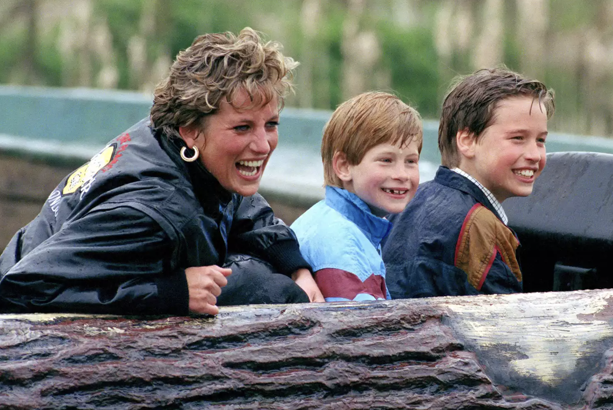 Lời dặn của Công nương Diana: William và Harry sinh ra để nâng đỡ nhau nhưng giờ chỉ còn là nỗi đau- Ảnh 3. Lời dặn của Công nương Diana: William và Harry sinh ra để nâng đỡ nhau nhưng giờ chỉ còn là nỗi đau- Ảnh 3.