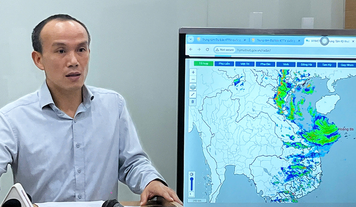 Trưa và chiều mai, bão số 5 Kajiki vào đất liền - Ảnh 1.