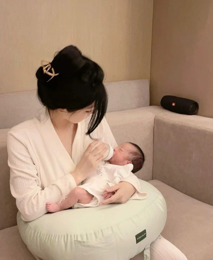 Bảng chi tiêu viết tay của ông bố 21 tuổi khiến nhiều người “mắt tròn mắt dẹt” - Ảnh 3. Bảng chi tiêu viết tay của ông bố 21 tuổi khiến nhiều người “mắt tròn mắt dẹt” - Ảnh 3.